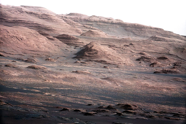 Layers at Base of Mt Sharp - Mars